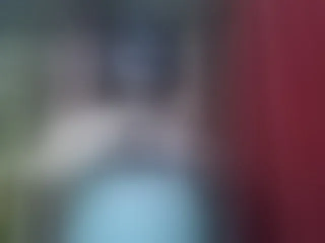 Live sex webcam photo for Naughtyladki #293367578