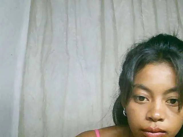 Live sex webcam photo for Nayah2 #277333105