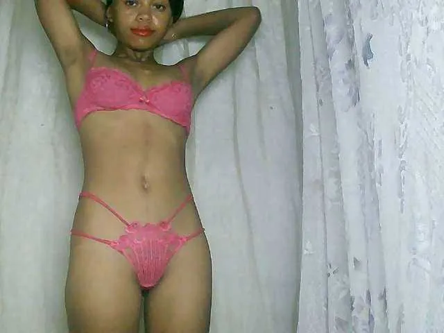 Live sex webcam photo for Nayah2 #277375221