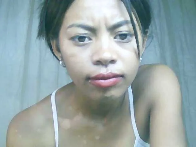 Live sex webcam photo for Nayah2 #277461006