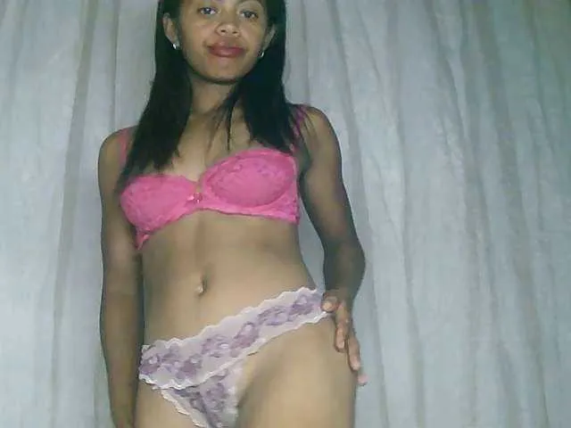 Live sex webcam photo for Nayah2 #277489586