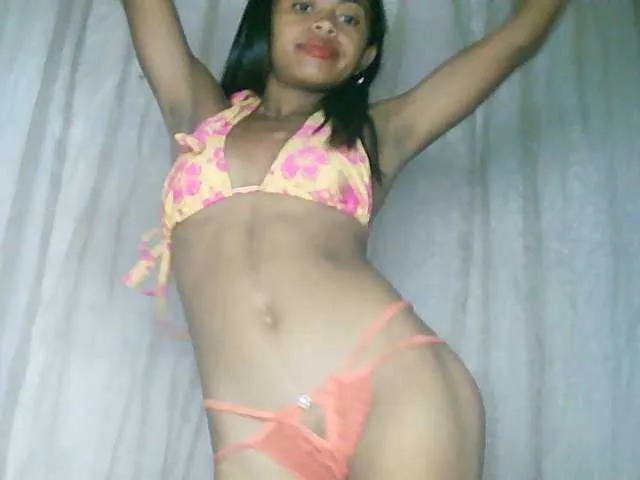 Live sex webcam photo for Nayah2 #277763056