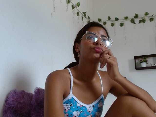 Live sex webcam photo for Nayeli29 #291825708