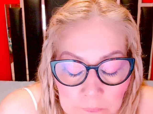 Live sex webcam photo for Nayla-Garner #290555300