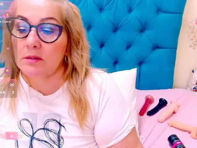 Live sex webcam photo for Nayla-Garner #291762574