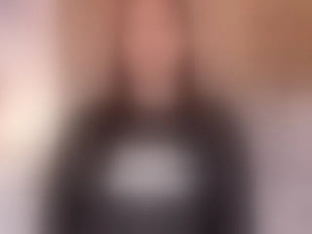 Live sex webcam photo for NaylaGrey #292340899