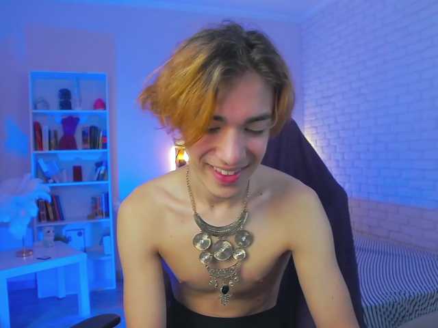 Live sex webcam photo for NeROUMI #275446622