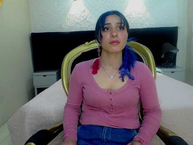 Live sex webcam photo for Nefereth-blac #274178928