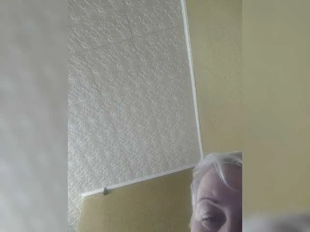 Live sex webcam photo for NejnayaSychka #277676977