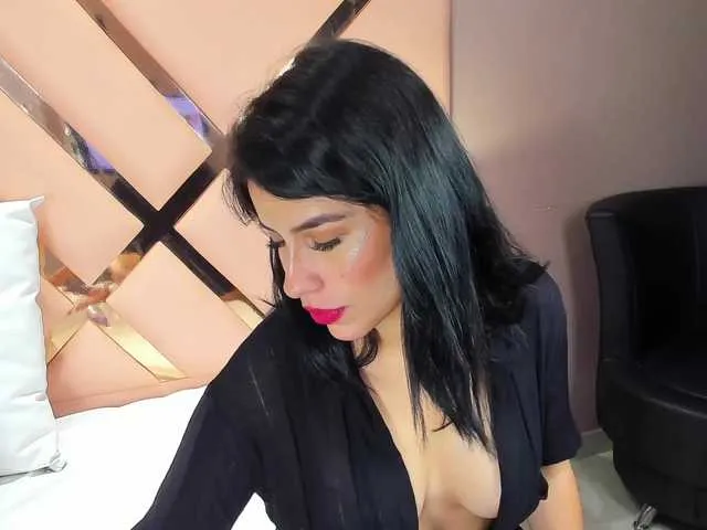 Live sex webcam photo for NekaneDee #272539588