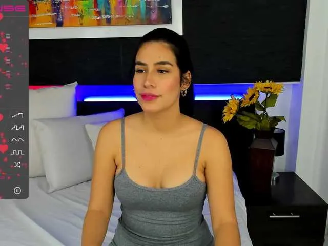 Live sex webcam photo for NekaneDee #272710416