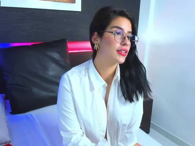 Live sex webcam photo for NekaneDee #273191801