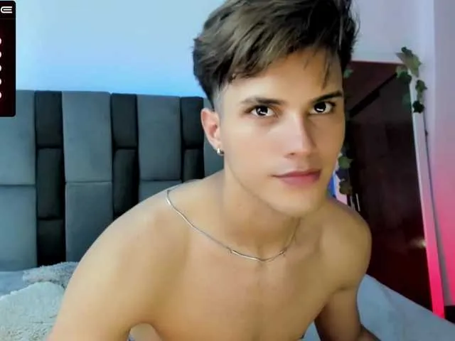 Live sex webcam photo for Nekoboy01 #275945439