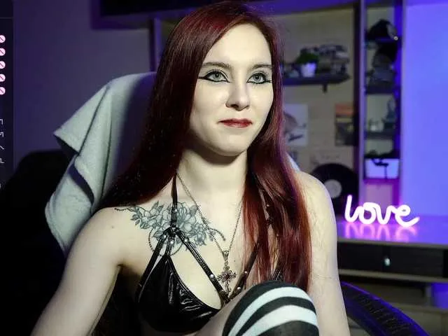Live sex webcam photo for Nellene #276489367