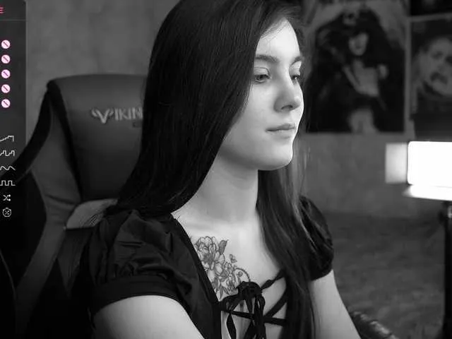Live sex webcam photo for Nellene #276497931