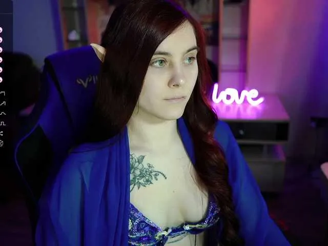 Live sex webcam photo for Nellene #276761398