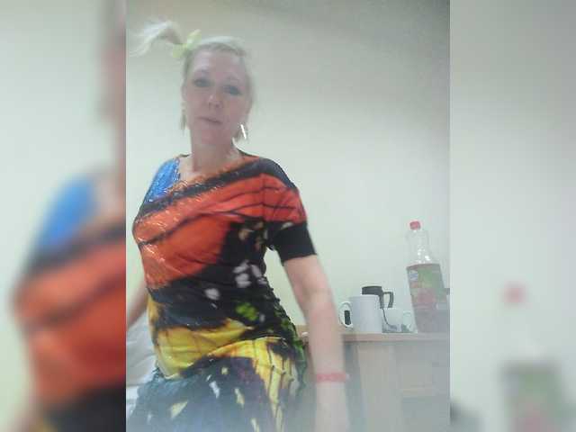 Live sex webcam photo for Nelli826 #273284530