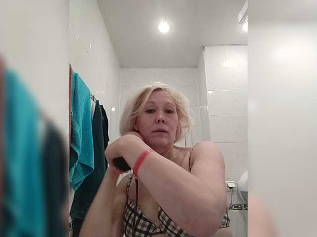 Live sex webcam photo for Nelli826 #273337734