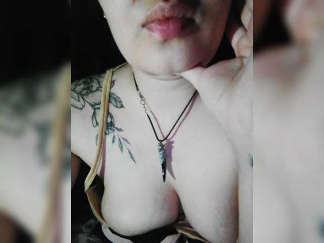 Live sex webcam photo for Nellid #274096165