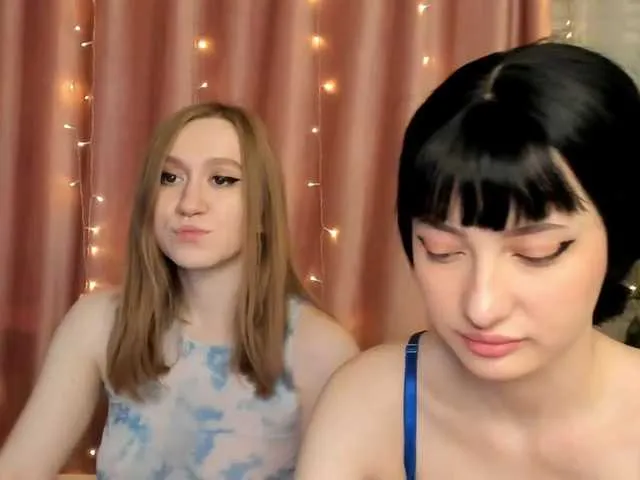 Live sex webcam photo for NellieSusan #273390630