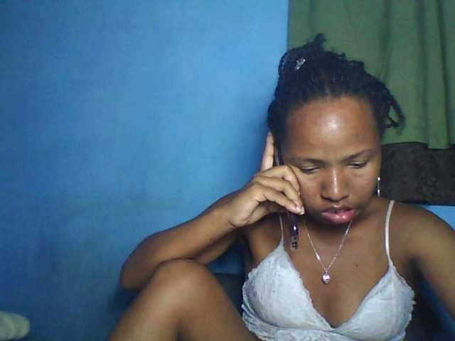 Live sex webcam photo for Nelliesexy #290281660