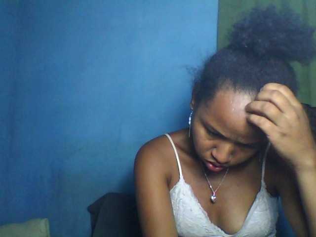 Live sex webcam photo for Nelliesexy #290289399