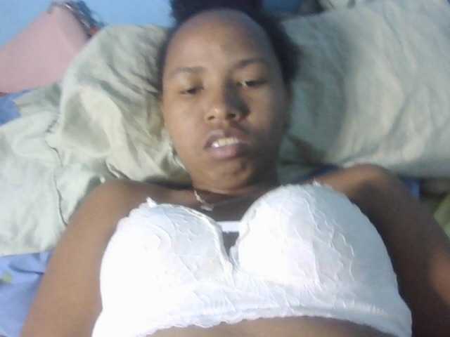 Live sex webcam photo for Nelliesexy #290384132