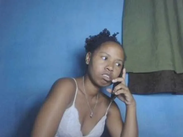 Live sex webcam photo for Nelliesexy #290612276