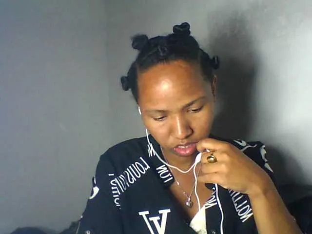 Live sex webcam photo for Nelliesexy #291180026