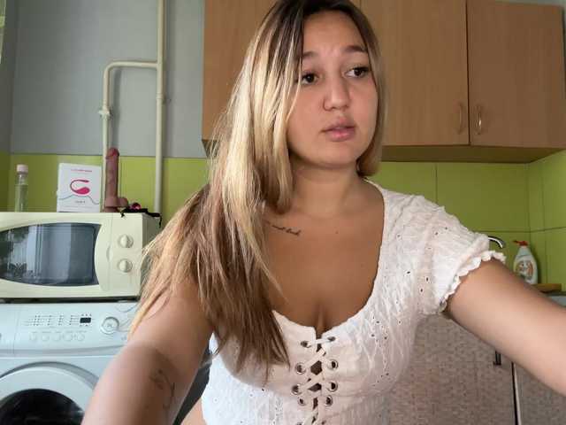 Live sex webcam photo for Nelly-Fischer #275726912