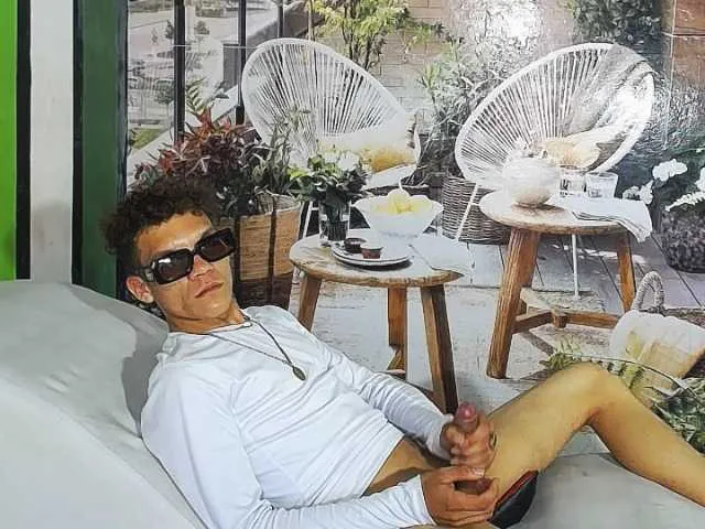 Live sex webcam photo for NelsomCampo #273273646