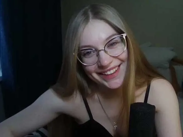 Live sex webcam photo for Nene678 #277199794