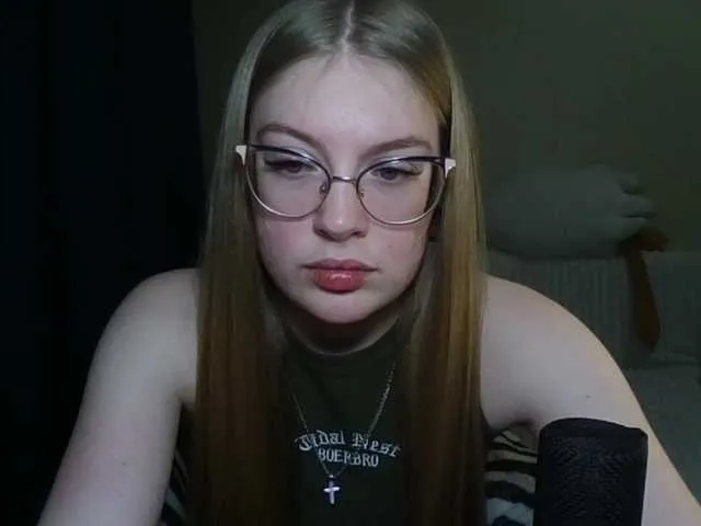 Live sex webcam photo for Nene678 #277269929