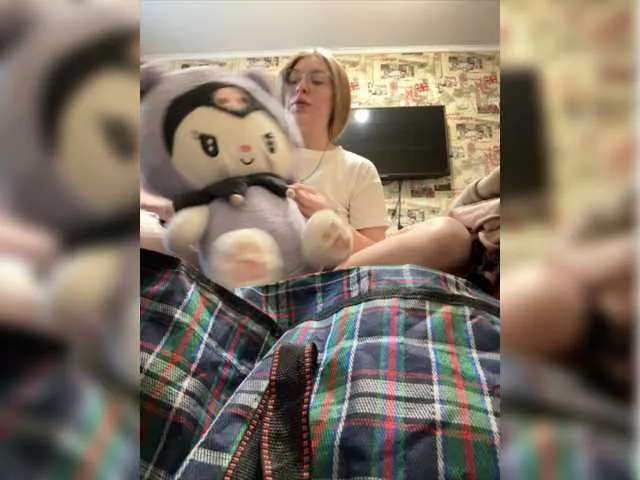 Live sex webcam photo for Nene678 #277893770