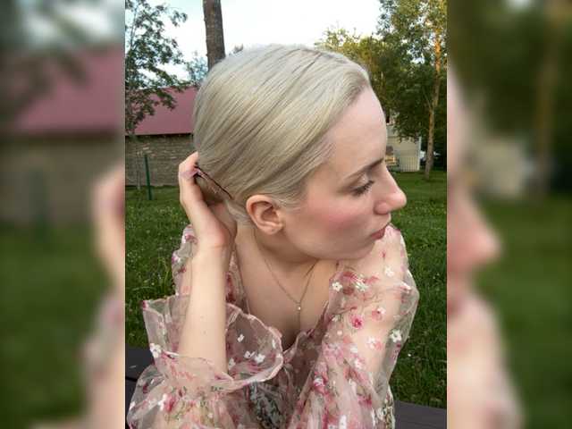 Live sex webcam photo for Nensy-nensy #277999820