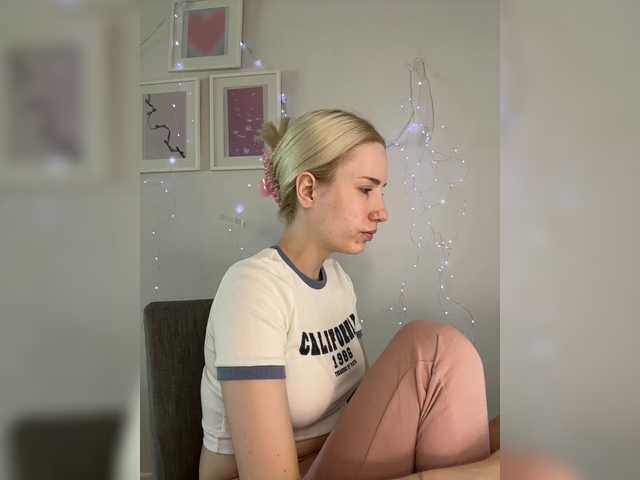 Live sex webcam photo for Nensy-nensy #289326251