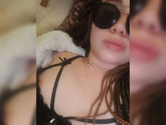 Live sex webcam photo for NensyMemfis #272570058