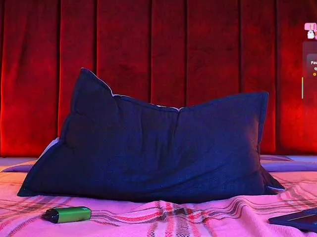 Live sex webcam photo for NeoRaptis #291163305