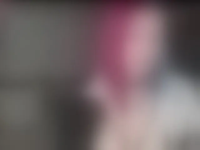 Live sex webcam photo for Neon-Baddie #293784670