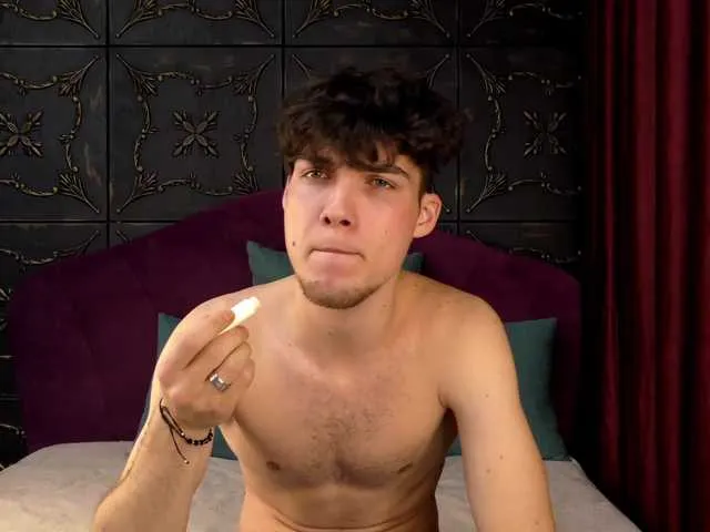 Live sex webcam photo for NeroKnox #290615581