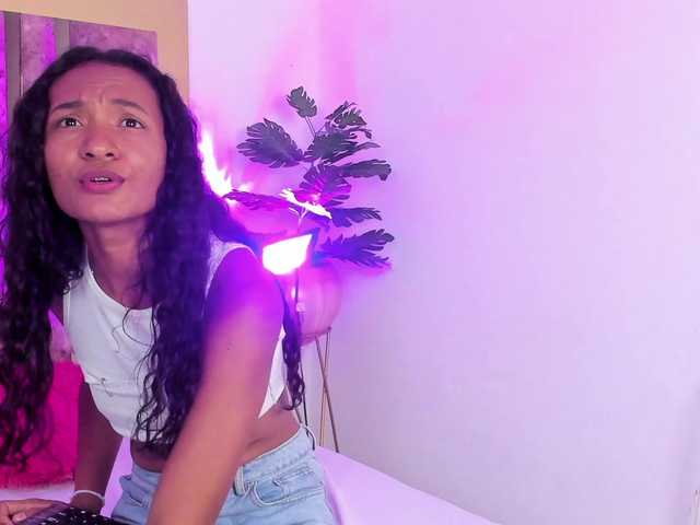 Live sex webcam photo for Nery-margunez #278302816