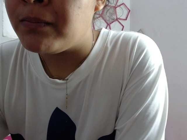 Live sex webcam photo for Nesliihan #272821954