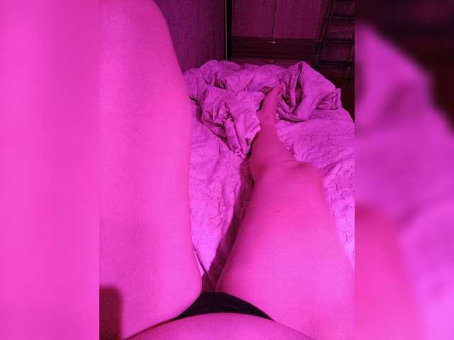 Live sex webcam photo for NesssXLoves #277639878