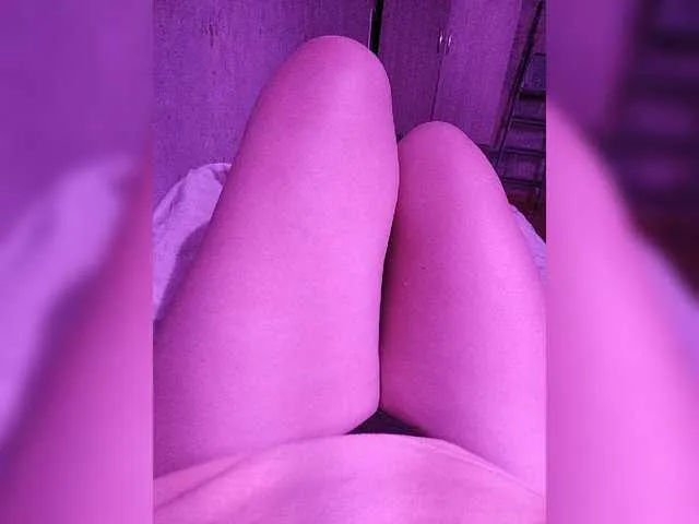 Live sex webcam photo for NesssXLoves #277653223