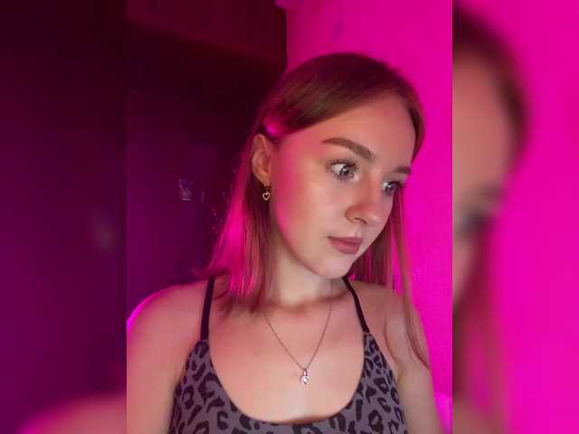 Live sex webcam photo for Nestyzz #280116023