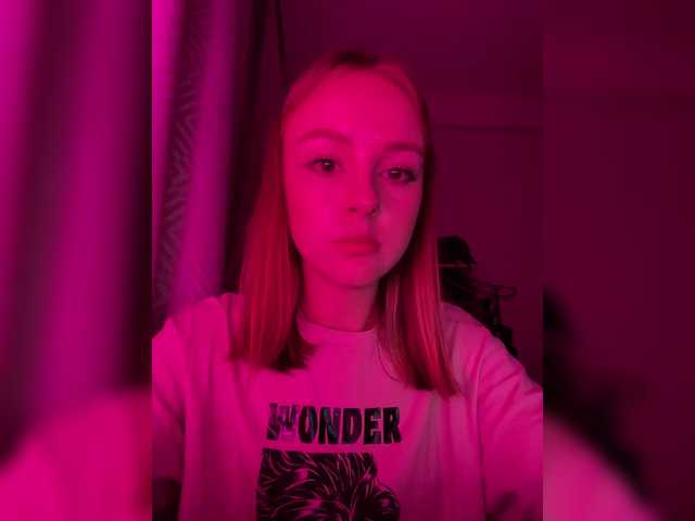 Live sex webcam photo for Nestyzz #288969507