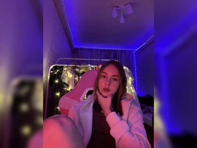 Live sex webcam photo for Nestyzz #290366622