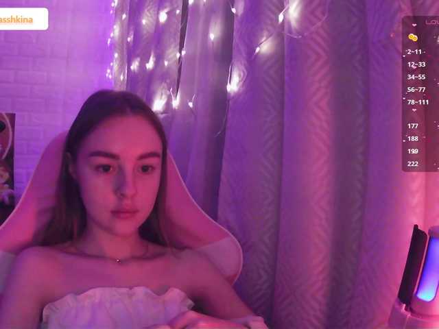 Live sex webcam photo for Nestyzz #290470241