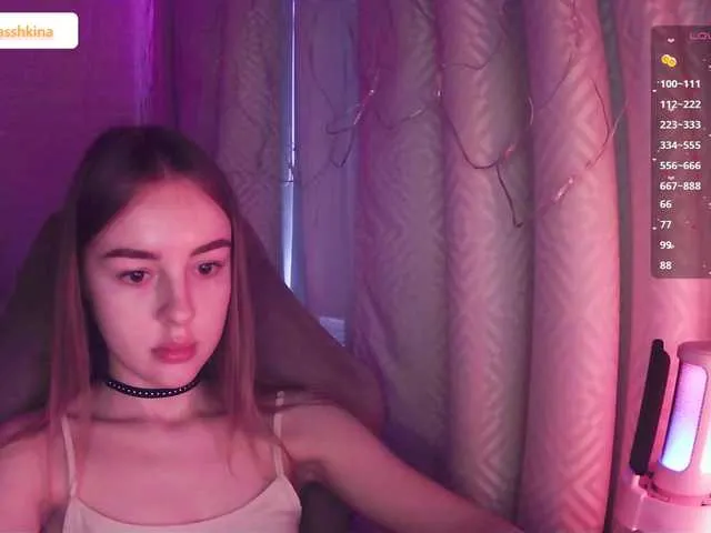 Live sex webcam photo for Nestyzz #290676934