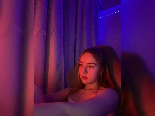 Live sex webcam photo for Nestyzz #290747742